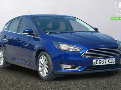 Used Ford Focus Titanium 120 HP (88 kW) 2017 Blue Hatchback