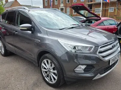 Usado Ford Kuga Titanium 2019 Gris SUV