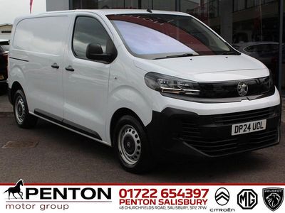 Second-hand Vauxhall Vivaro S 120 CP (88 kW) 2024 Alb Monovolum