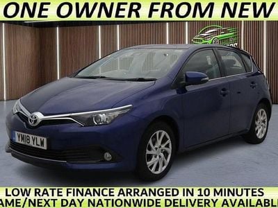Blue Used 2018 Toyota Auris Hatchback | £8,222 (Good price)