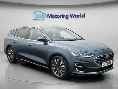 Begagnad Ford Focus Titanium 155 HK (114 kW) 2023 Blå Kombi