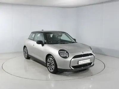 Used Mini Cooper Hatch 139 kW (190 HP) 2025 Silver Hatchback
