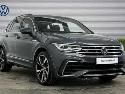 Używany VW Tiguan R-line 150 KM (110 kW) 2021 Szary SUV
