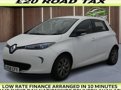 White Used 2016 Renault Zoe Dynamique Hatchback | £4,777 (Good price)