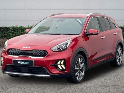 Red Used 2022 Kia Niro SUV | £17,599 (Fair price)