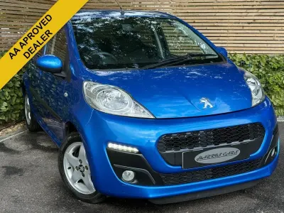 Used Peugeot 107 Allure 68 HP (50 kW) 2014 Blue Hatchback