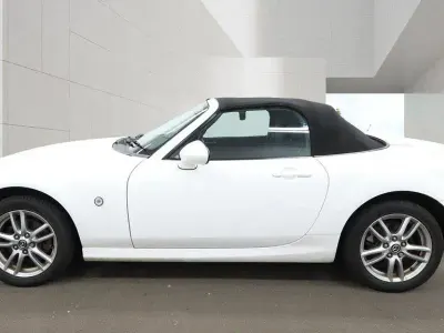 Used Mazda MX5 126 HP (92 kW) 2014 White Cabriolet