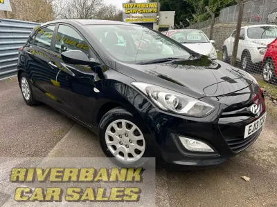 Used Hyundai i30 Classic 100 HP (73 kW) 2013 Black Hatchback