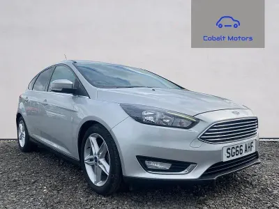 Used Ford Focus Titanium 125 HP (91 kW) 2016 Silver Hatchback