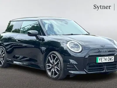 Used Mini Cooper SE Hatch 158 kW (215 HP) 2024 Black Hatchback