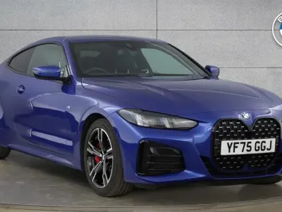 Usado BMW 420 M Sport 181 HP (133 kW) 2025 Azul Coupé