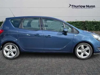 Second-hand Vauxhall Meriva 100 CP (73 kW) 2015 Albastru Monovolum