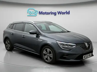 Używany Renault Mégane II Iconic 114 KM (83 kW) 2022 Sedan/Limuzyna