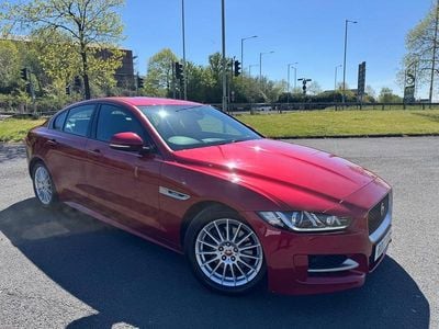 Begagnad Jaguar XE R-Sport 163 HK (119 kW) 2017 Röd Sedan