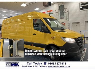 Used Mercedes Sprinter Progressive 143 HP (105 kW) 2020 Yellow Van