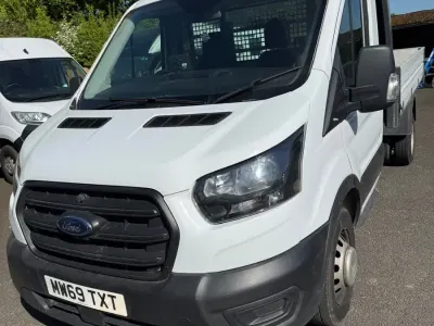 Second-hand Ford Transit 130 CP (95 kW) 2019 Alb Cabrio