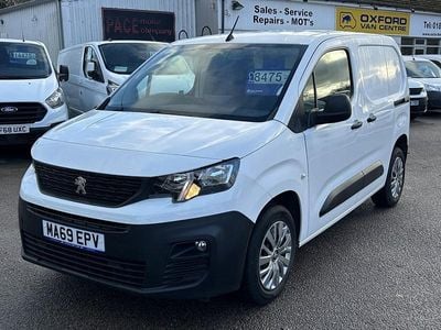 White Used 2019 Peugeot Partner MPV | £8,475 (Fair price)