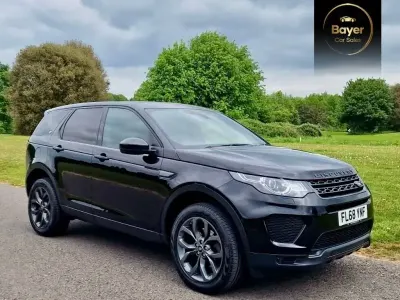 Używany Land Rover Discovery Sport Landmark 180 KM (132 kW) 2018 Czarny SUV