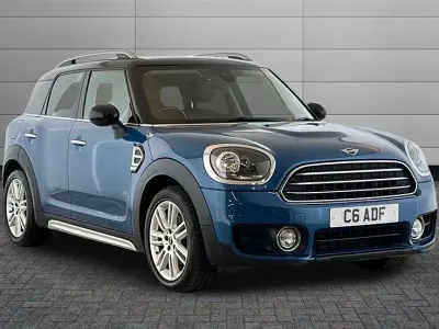 Usado Mini Cooper Countryman Exclusive 136 CV (100 kW) 2018 Azul SUV