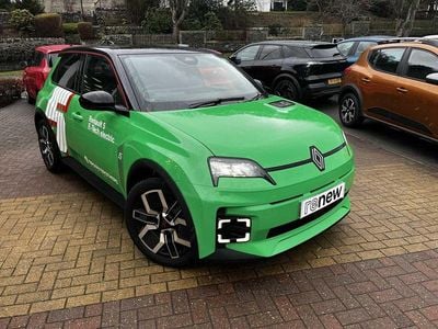 Used Renault R5 Urban 88 kW (120 HP) 2025 Hatchback