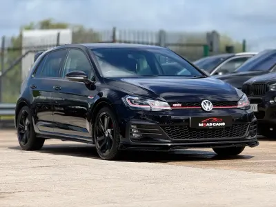 Begagnad VW Golf VII GTI 245 HK (180 kW) 2019 Svart Halvkombi