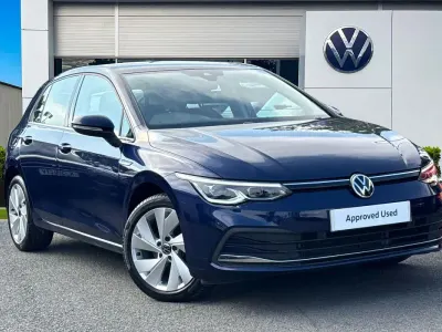 Used VW Golf VII Style 150 HP (110 kW) 2020 Blue Hatchback