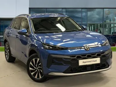 New VW T-Roc Life 150 HP (110 kW) 2026 Celestial blue metallic SUV
