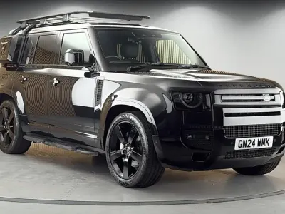 Used Land Rover Defender HSE Dynamic 2024 Santorini black SUV