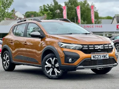 Used Dacia Sandero Journey 91 HP (66 kW) 2023 Orange Hatchback