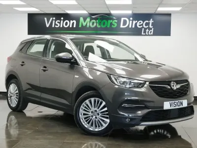Begagnad Vauxhall Grandland X S 130 HK (95 kW) 2019 Grå SUV