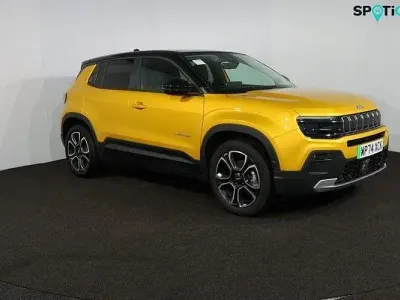 Begagnad Jeep Avenger Summit 114 kW (156 HK) 2024 Gul SUV