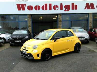 Used Abarth 595 160 HP (117 kW) 2018 Yellow Hatchback