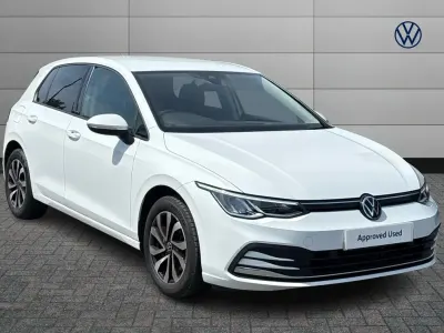 Usado VW Golf VIII Active 128 CV (94 kW) 2022 Blanco Utilitario