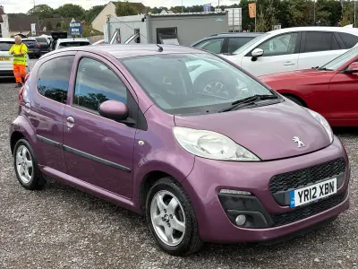 Used Peugeot 107 Allure 68 HP (50 kW) 2012 Mauve/purple Hatchback