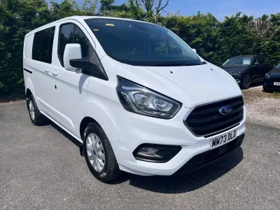Used Ford Transit Custom Limited 130 HP (95 kW) 2023 White Van