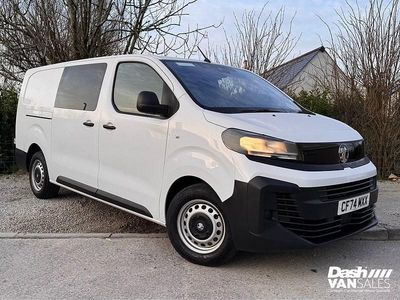 Used Vauxhall Vivaro 145 HP (106 kW) 2024 White MPV