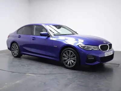 Begagnad BMW 330e M Sport 292 HK (214 kW) 2022 Blå Sedan