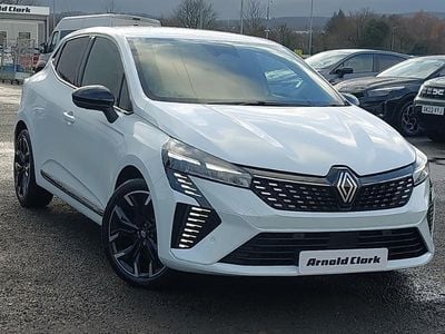 New Renault Clio V Techno 143 HP (105 kW) 2025 Solid  glacier white Hatchback