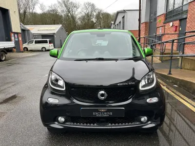 Used Smart ForTwo Cabrio Premium 60 kW (82 HP) 2017 Green Cabriolet
