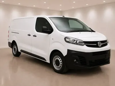 Used Vauxhall Vivaro S 100 HP (73 kW) 2022 White MPV