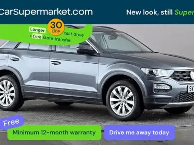 Usado VW T-Roc SE 116 HP (85 kW) 2020 Cinzento SUV