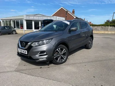 Used Nissan Qashqai N-Connecta 150 HP (110 kW) 2019 Grey SUV