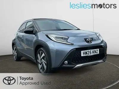 Usado Toyota Aygo X 72 HP (52 kW) 2025 Cinzento SUV
