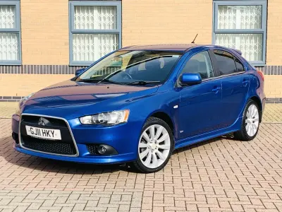 Usado Mitsubishi Lancer 143 HP (105 kW) 2011 Azul Citadino