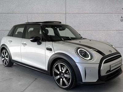 Used Mini Cooper Exclusive 134 HP (98 kW) 2021 Silver Hatchback