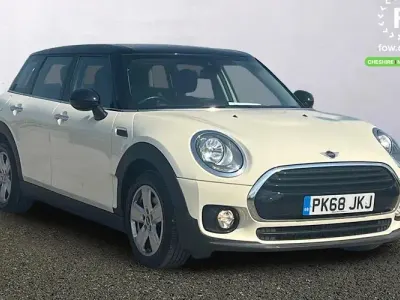 Used Mini Cooper Clubman 136 HP (100 kW) 2018 White Estate
