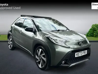 Used Toyota Aygo X 72 HP (52 kW) 2024 Green SUV