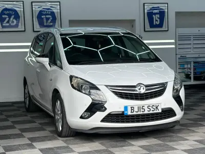 Used Vauxhall Zafira 136 HP (100 kW) 2015 White MPV