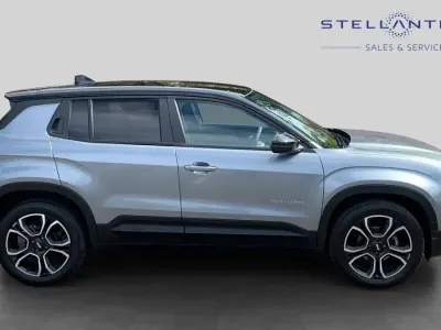 Used Jeep Avenger Summit 100 HP (73 kW) 2025 SUV