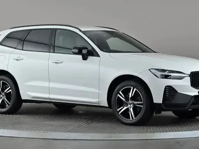Used Volvo XC60 R-Design 197 HP (144 kW) 2021 White SUV